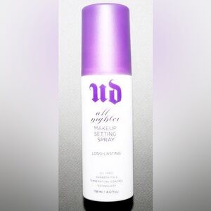 Urban Decay All Nighter Setting Spray - Purple and White